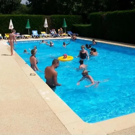 Campeggio 4 étoiles - Piscine - Ccbgdbc Montrigaud